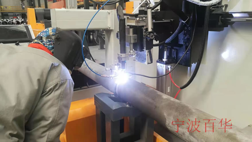 管道自动焊接自动化作业：镍基合金直管对接焊接生产线