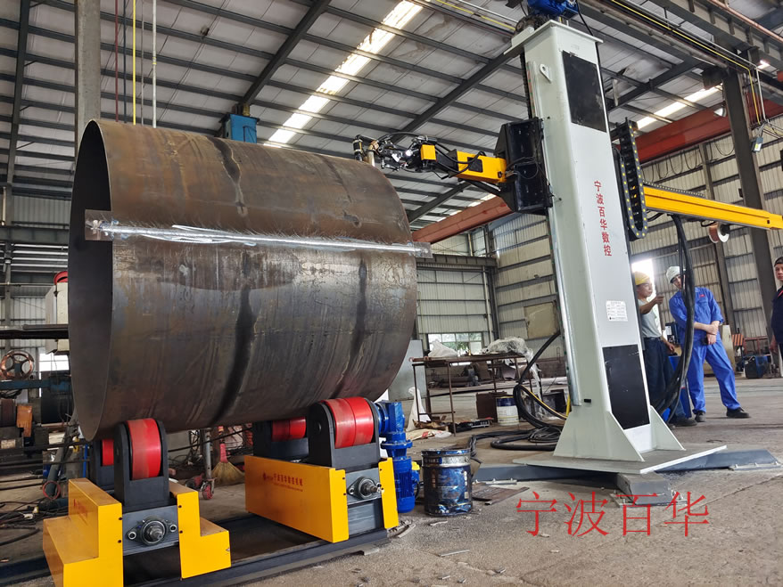 大型容器管道自动焊机焊接操作机直缝焊接